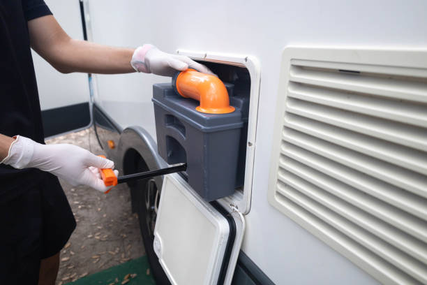 Portable Toilet Options We Offer in Wallingford Center, CT